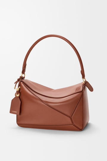 Loewe Medium Puzzle Featherlight Bag in Nappa Lambskin — Camel