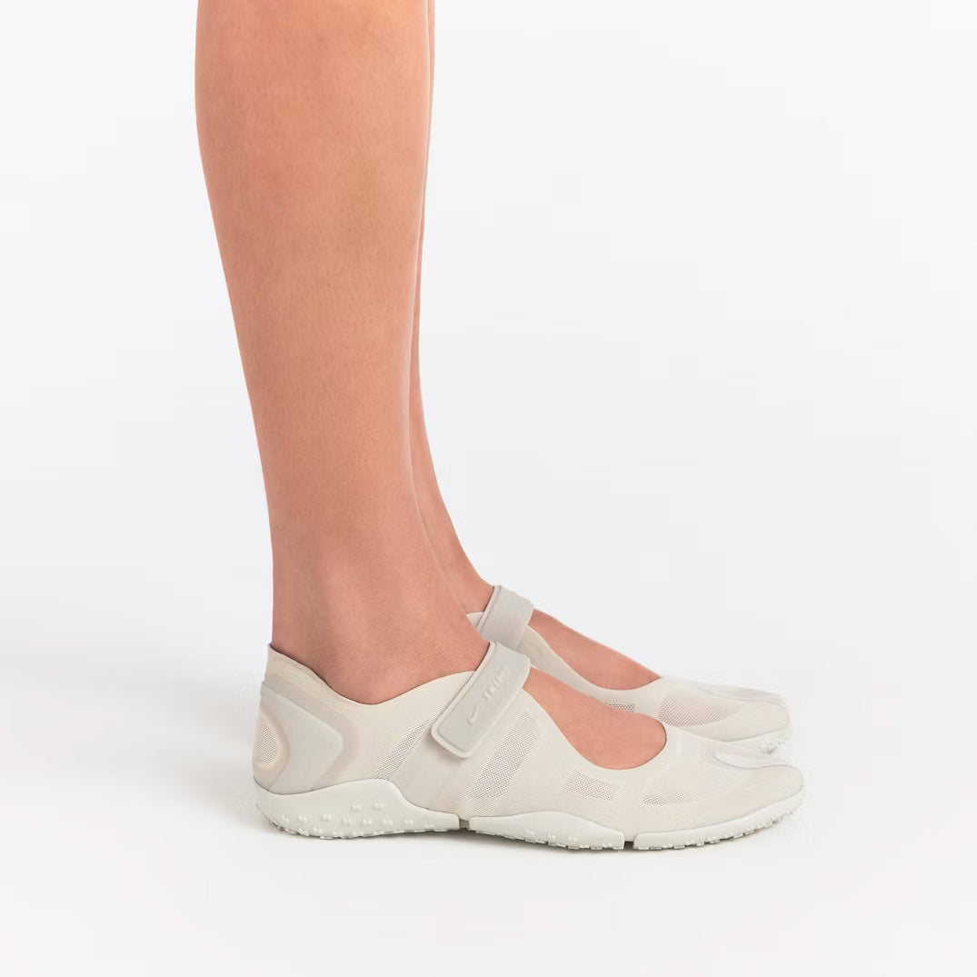 NikeSKIMS Rift Mesh