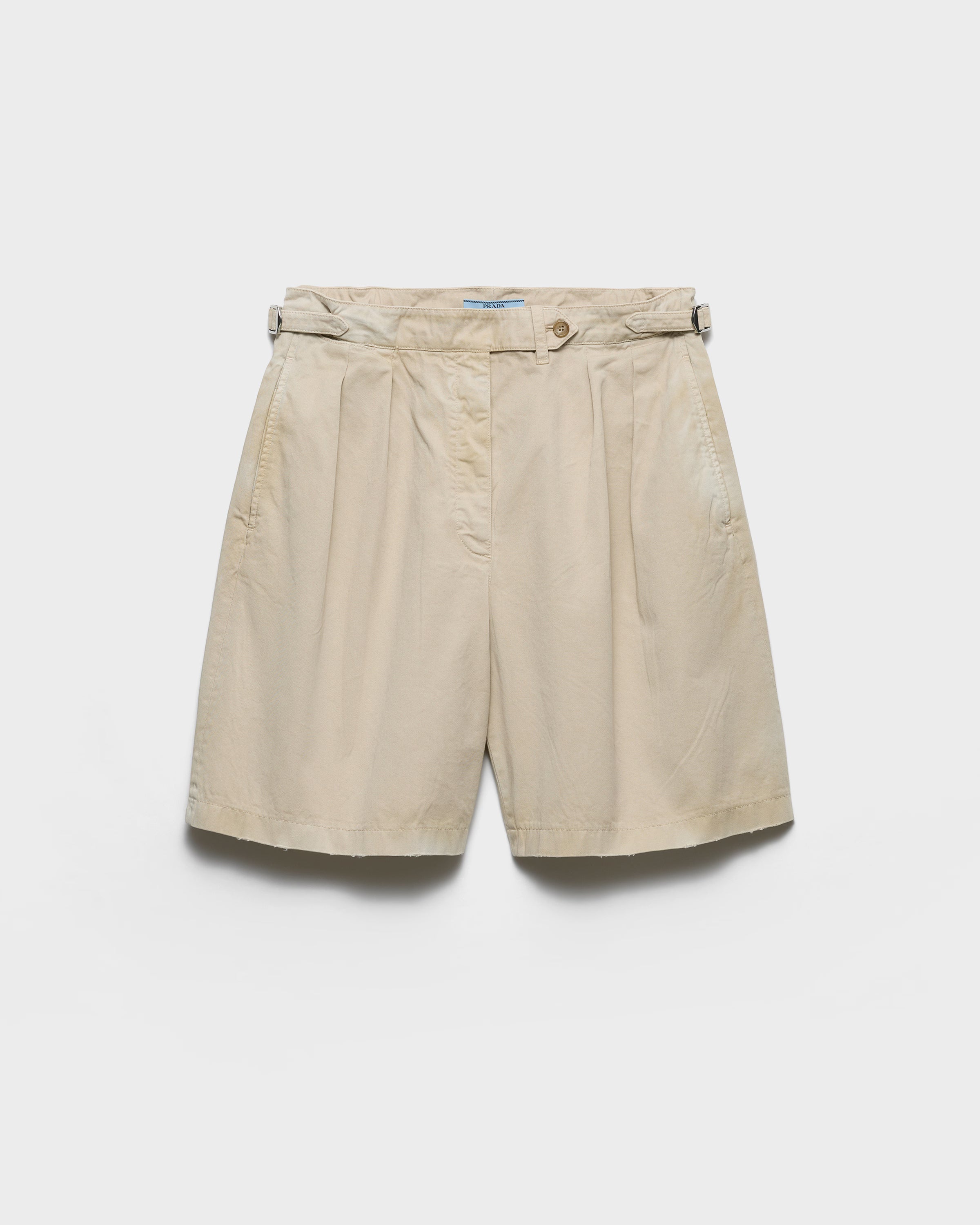 Garment-dyed old gabardine shorts